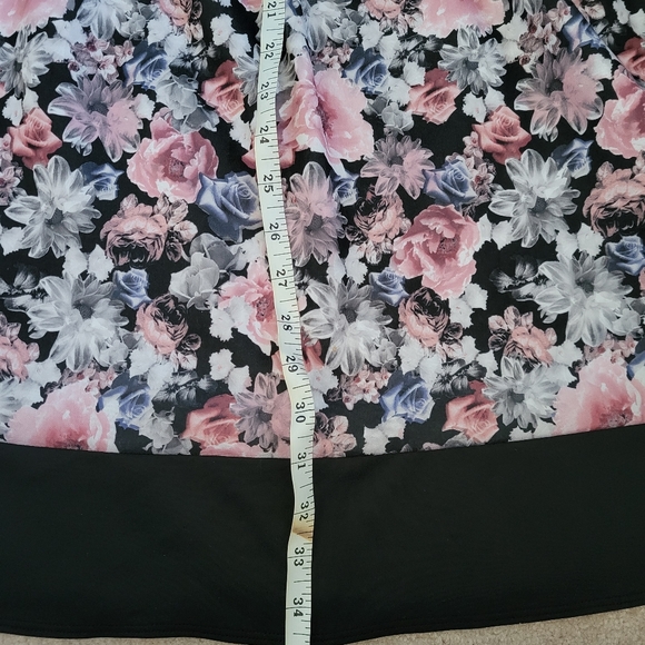 Floral dress - Picture 7 of 9